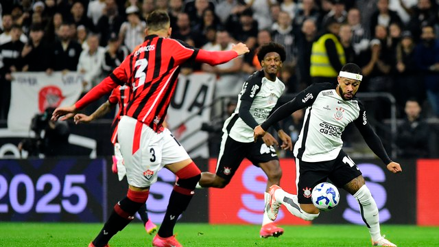 Corinthians empata sem gols com o Vitória e decepciona em casa antes da pausa para a Data Fifa