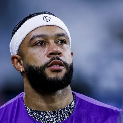 Memphis Depay falta a treino do Corinthians sem avisar e aumenta tensão no clube